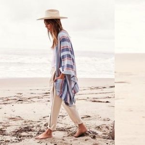 Xirena Eastwood Poncho XS